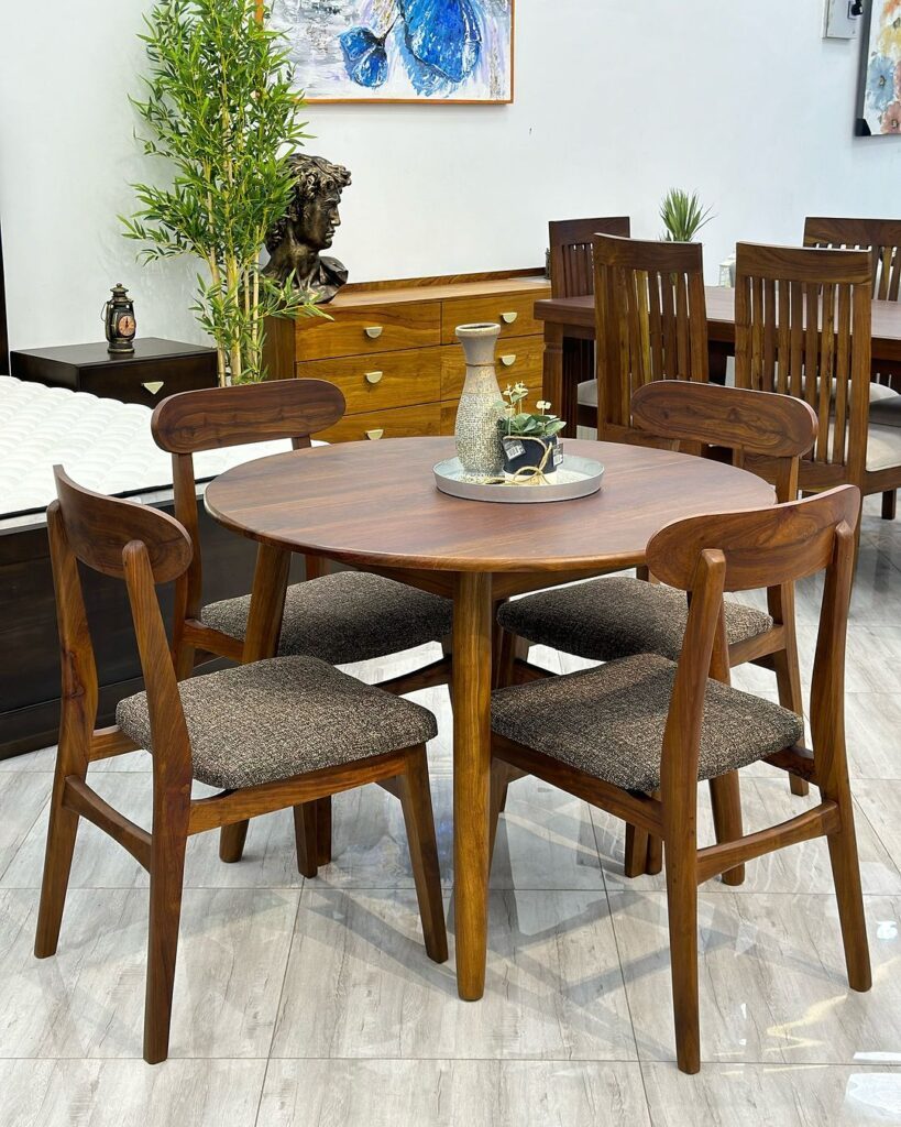 Dinning Table